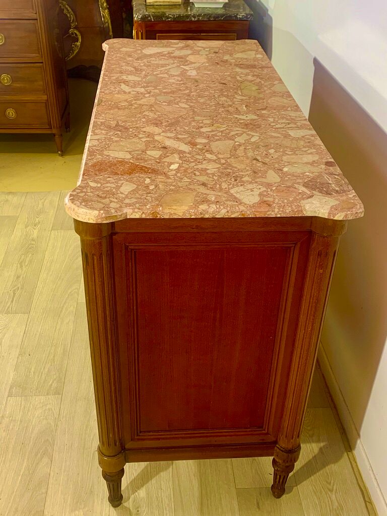 Commode de style Louis XVI, 4 tiroirs, marbre rose