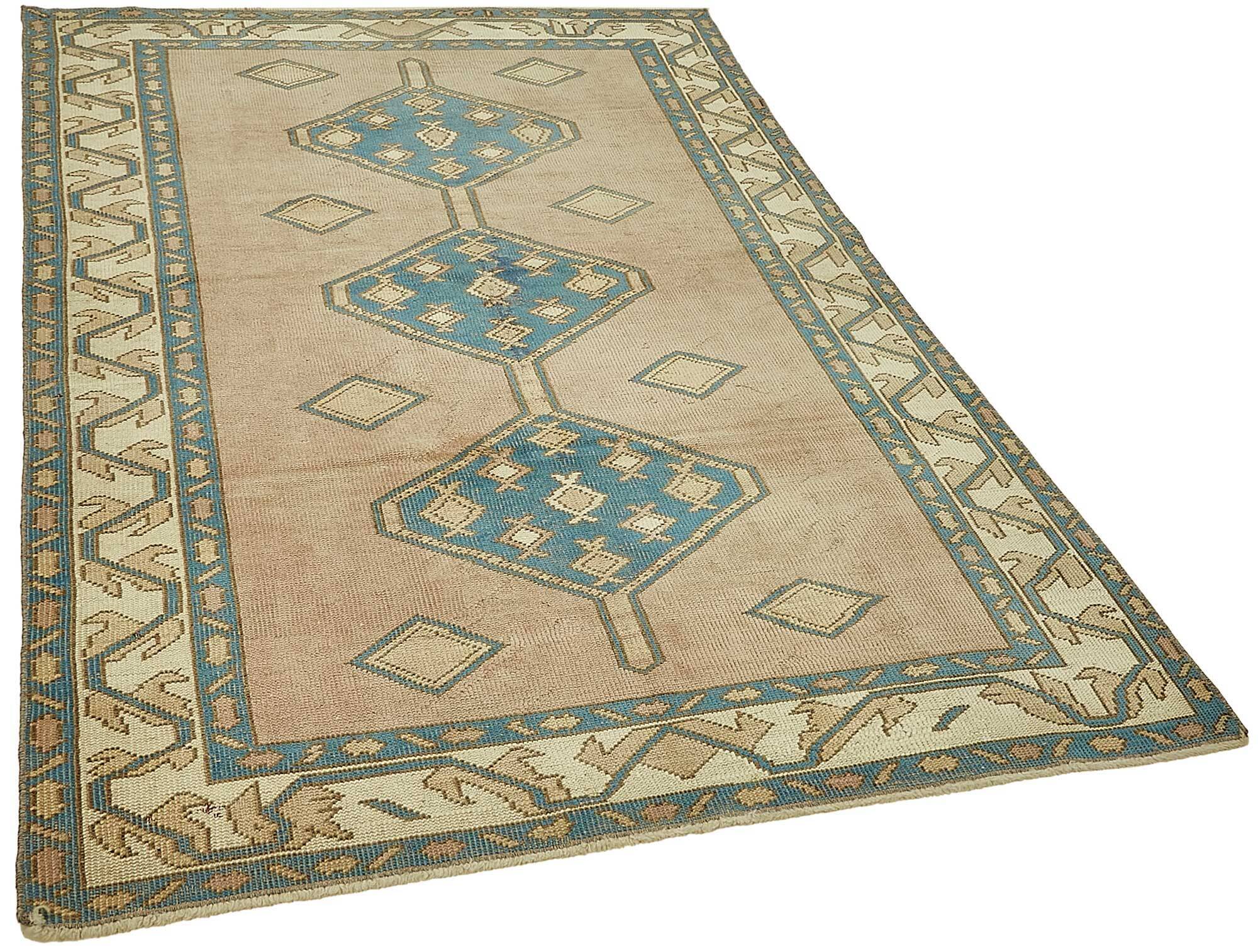 Turkish Vintage Anatolian Rug 145 cm x 220 cm
