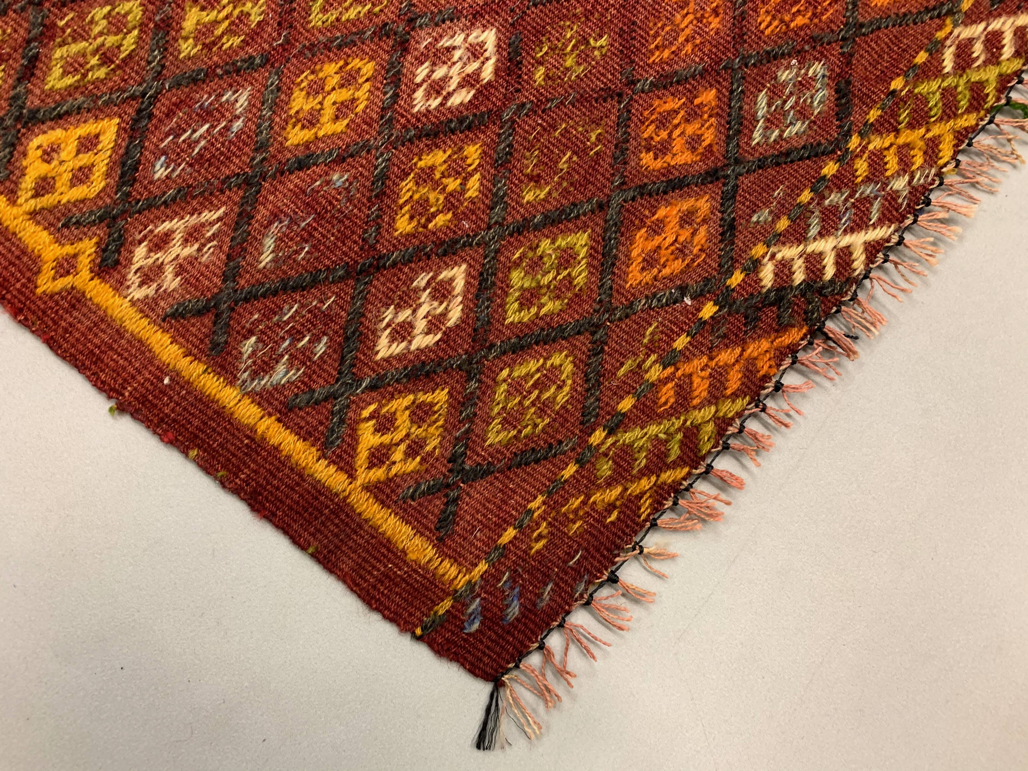 Vintage turkish mini kilim 100x51 cm shabby wool small kelim rug black,red