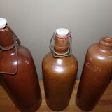 Lot de 3 bouteilles en grès marron