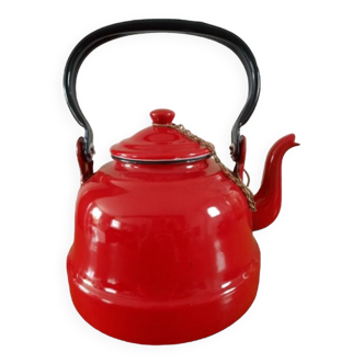 Enameled sheet metal kettle