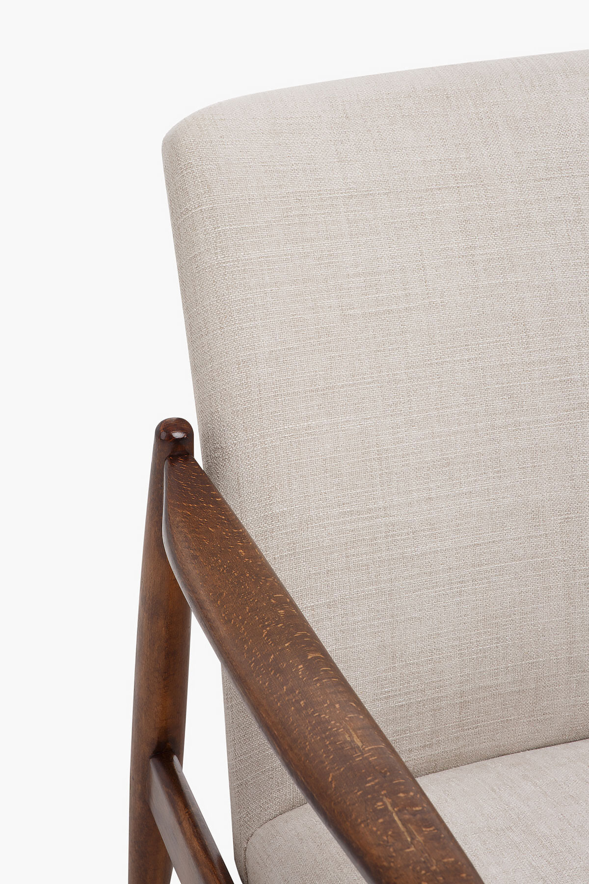 Set of 2 GFM-64 armchairs with footstool