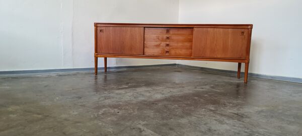 Buffet en teck design danois vintage par Bramin
