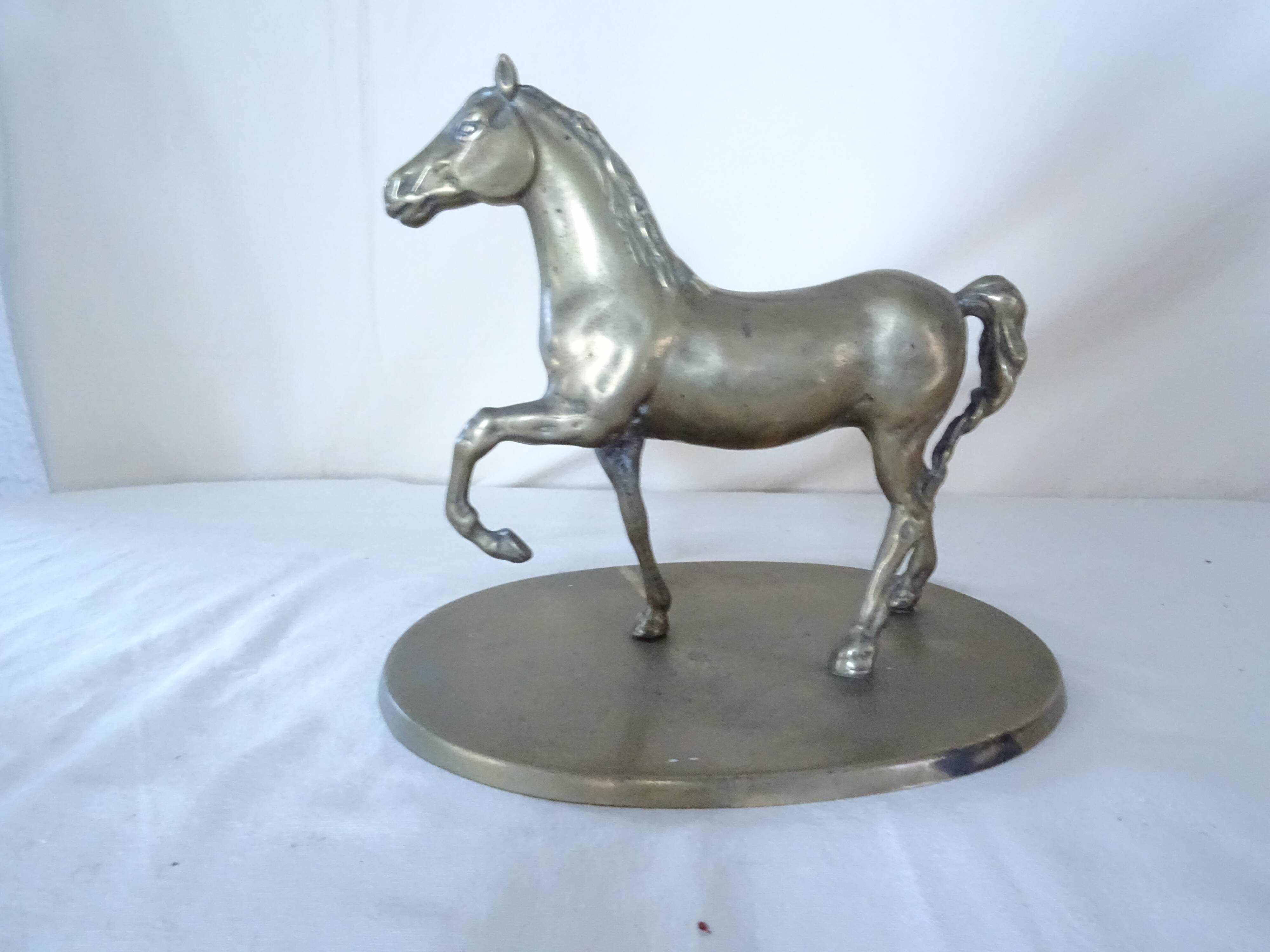 Brass horse 422112 on base