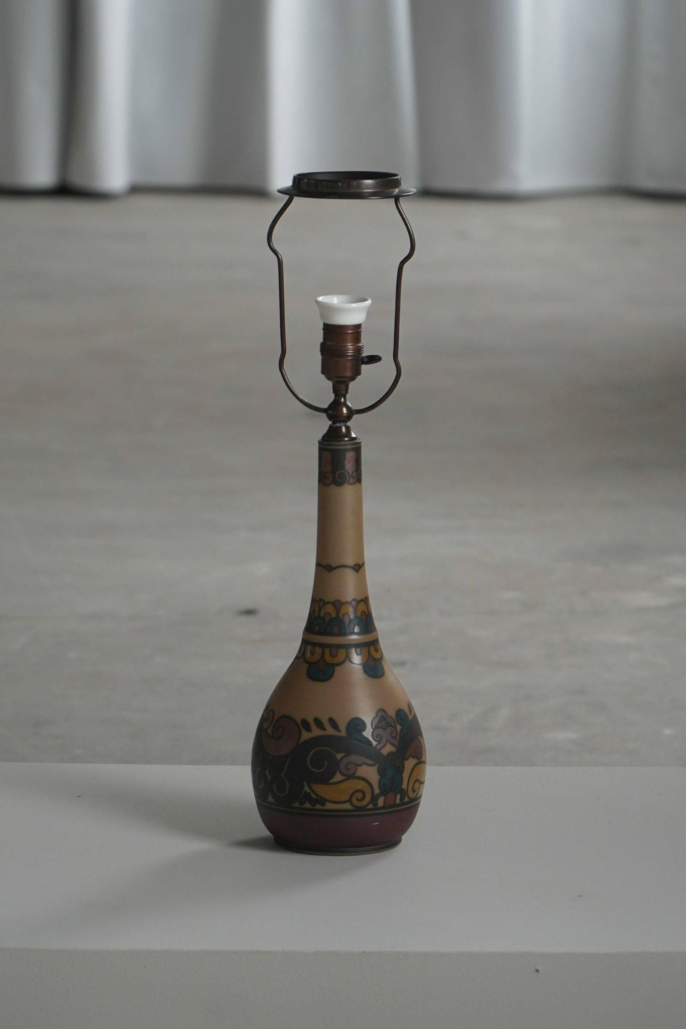 Art Nouveau table lamp in coloured terracotta by L. Hjorth, Bornholm, 1930s.