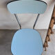Chaise formica bleue