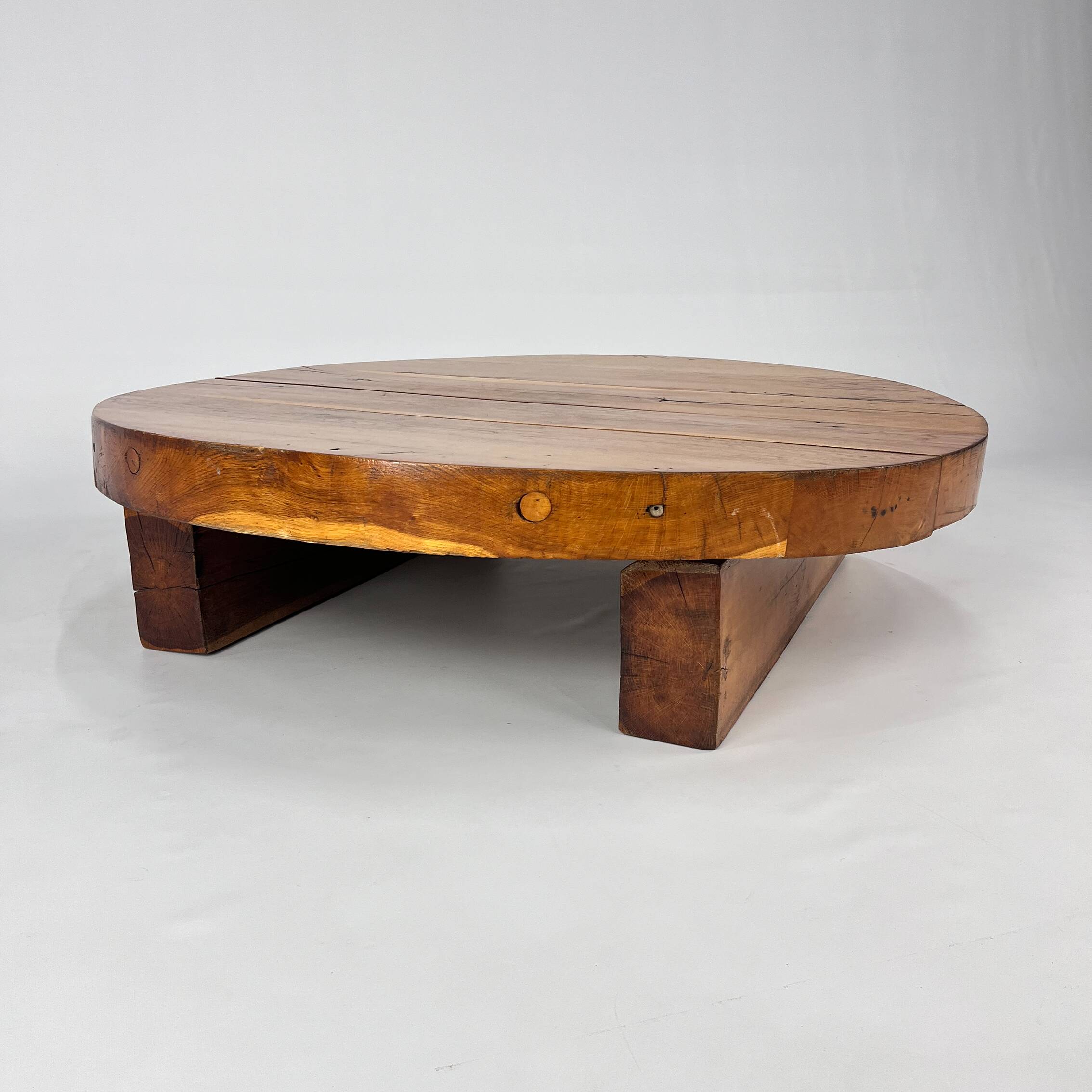 Table basse ronde moderniste, années 1960