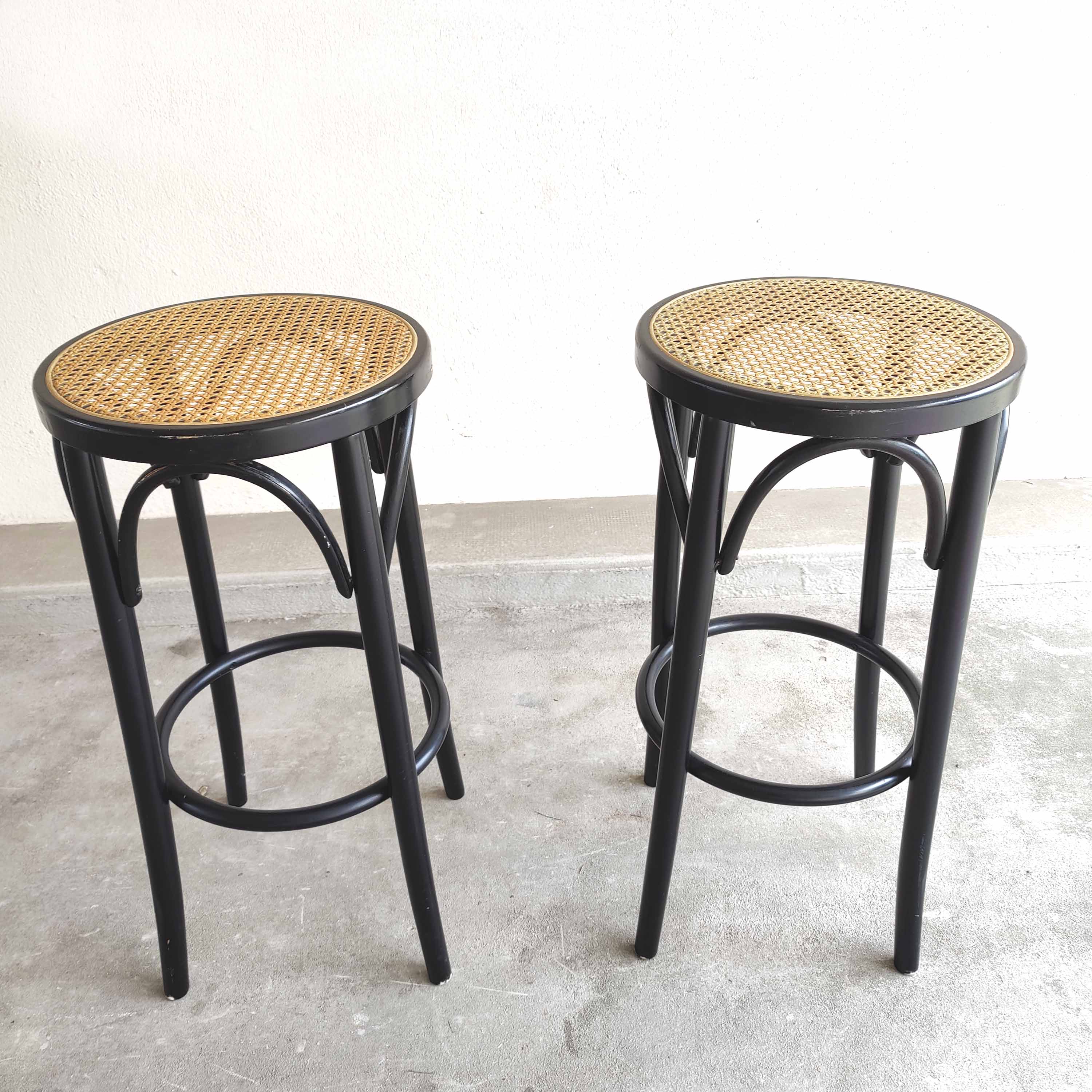 Pair of stools bistro wood and cannage