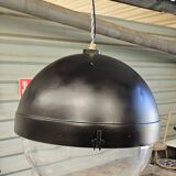 Old lantern - public lighting suspension of the city of Paris