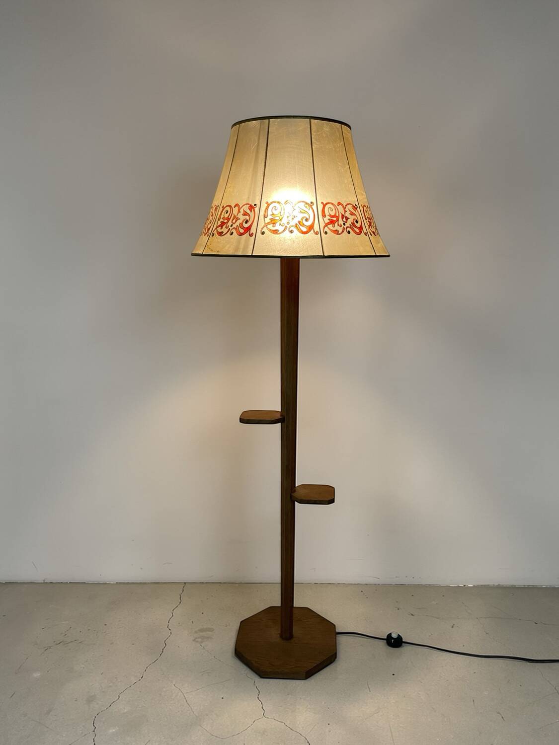 Lampadaire en chêne 1950 (grand modèle)