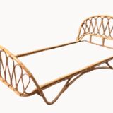 Rattan basket bed