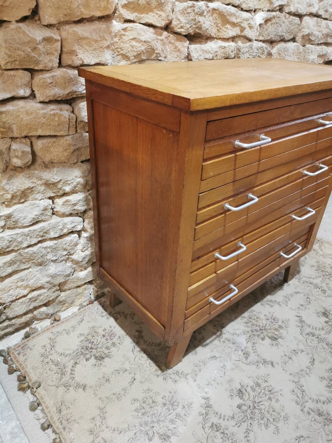 Commode vintage