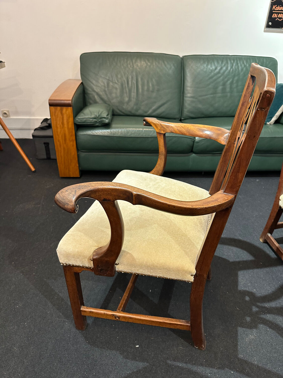 English dining chairs – Carver chairs – Hepplewhite style