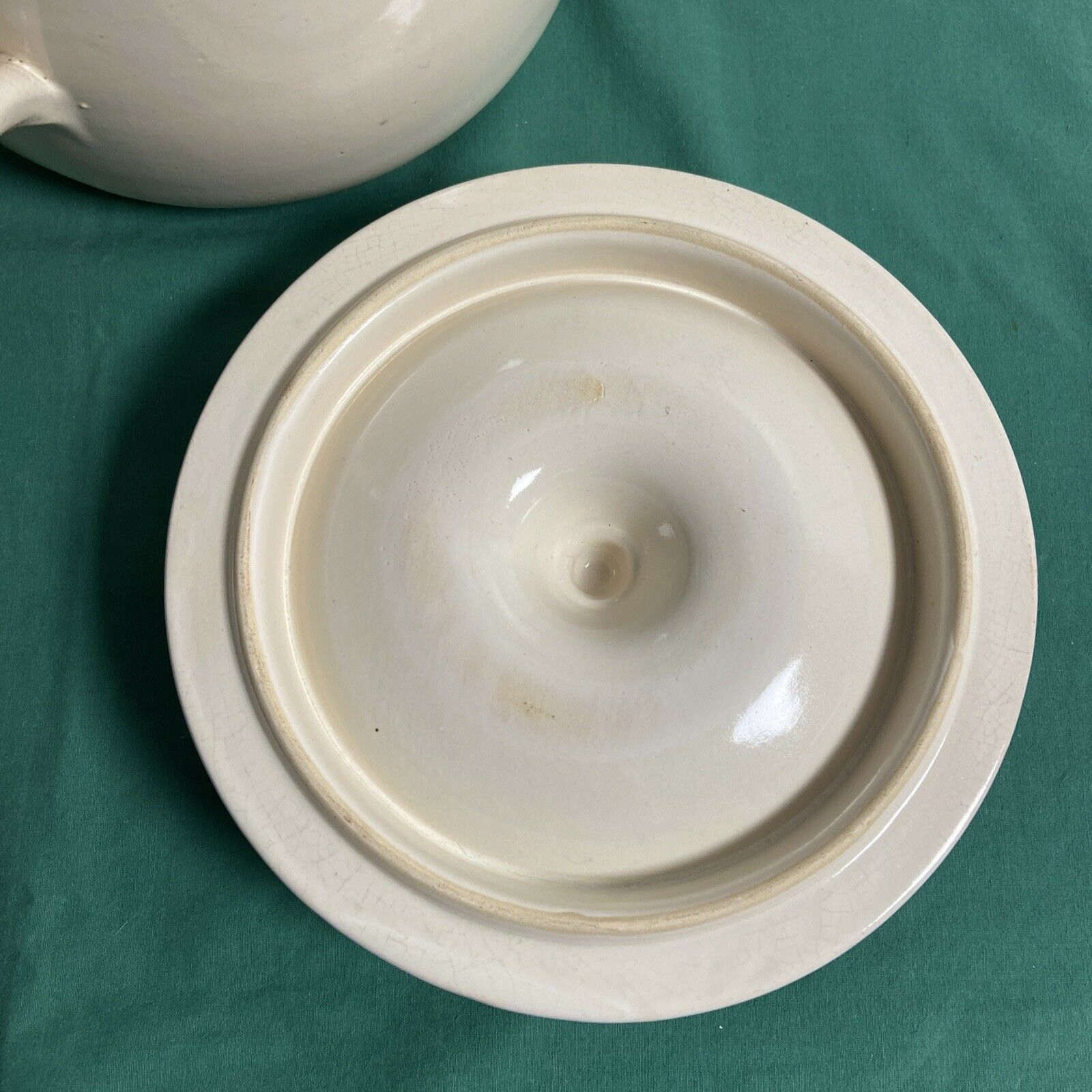 Pot shape pot with vintage ceramic lid floral decoration