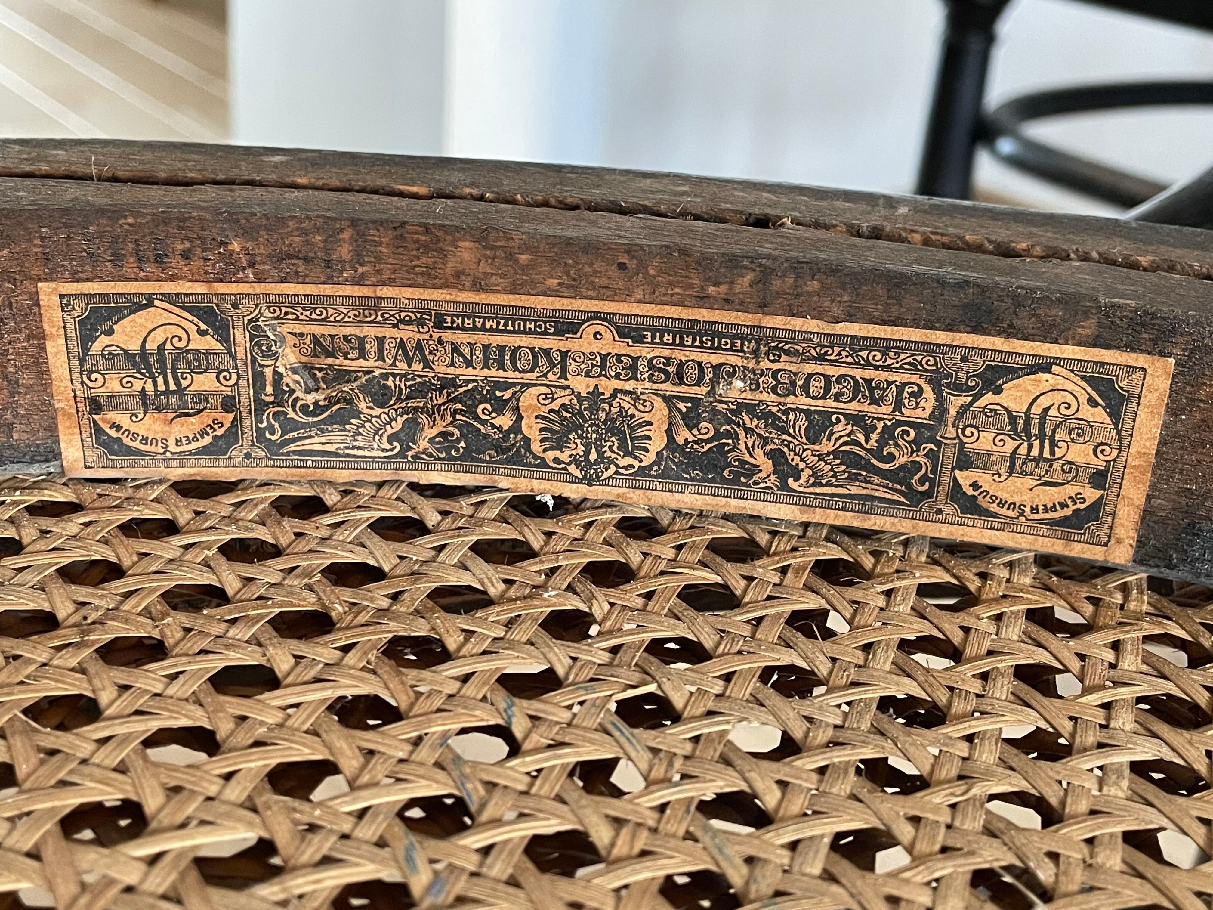 Series of 8 Viennese chairs N.33 by J&J Kohn, 1900