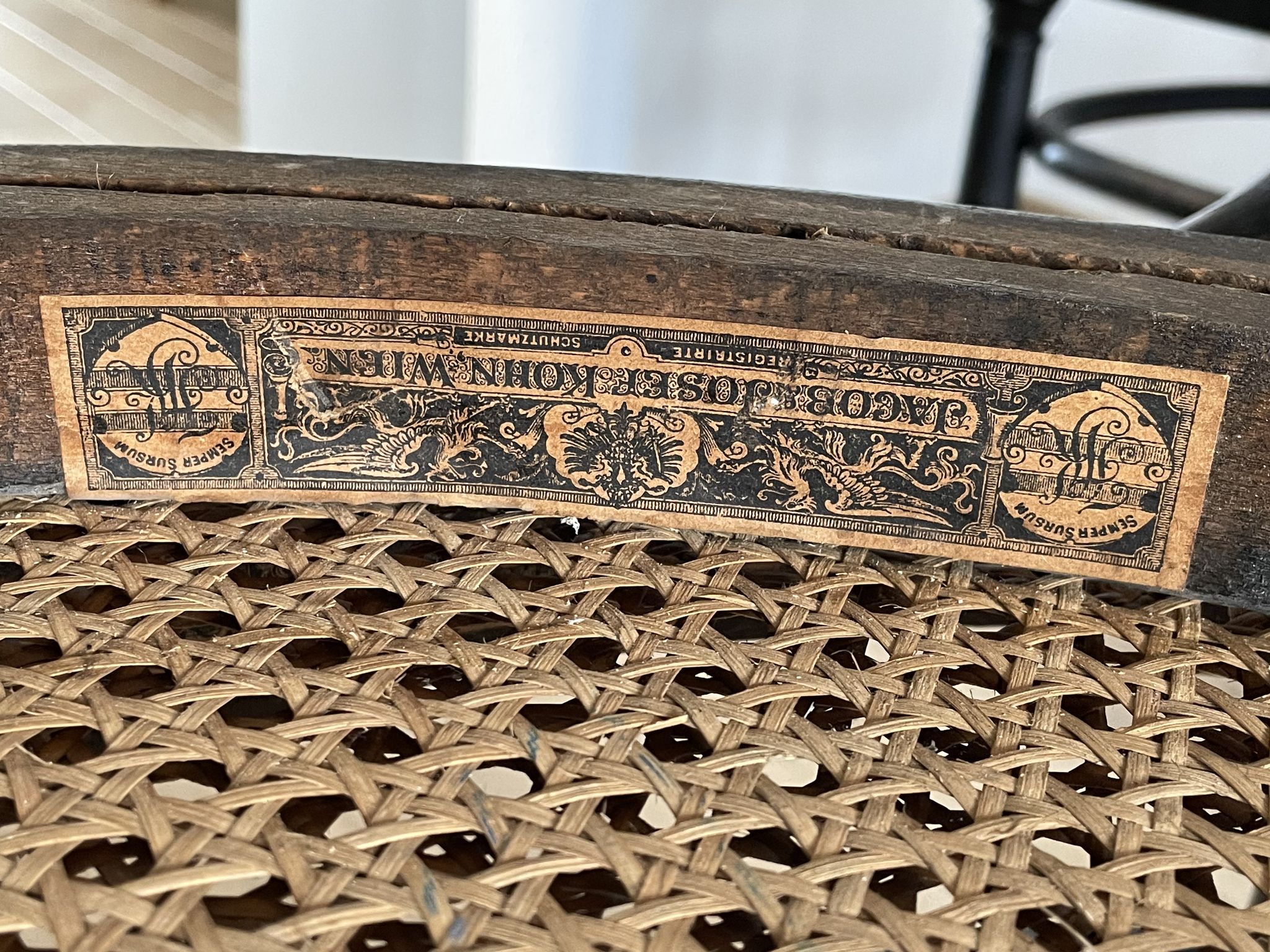 Série de 8 chaises viennoises N.33 de J&J Kohn, 1900
