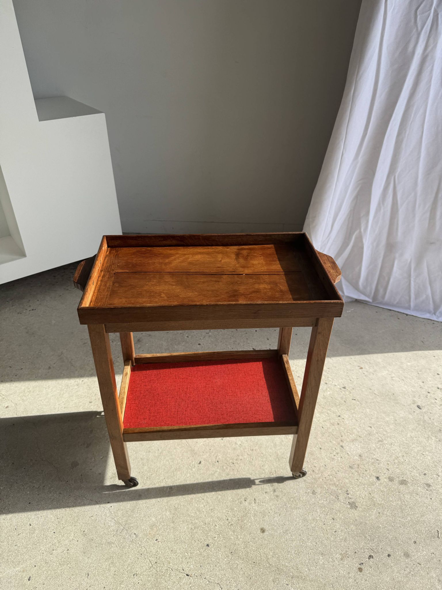 Wooden rolling trolley with removable top H66 75x35