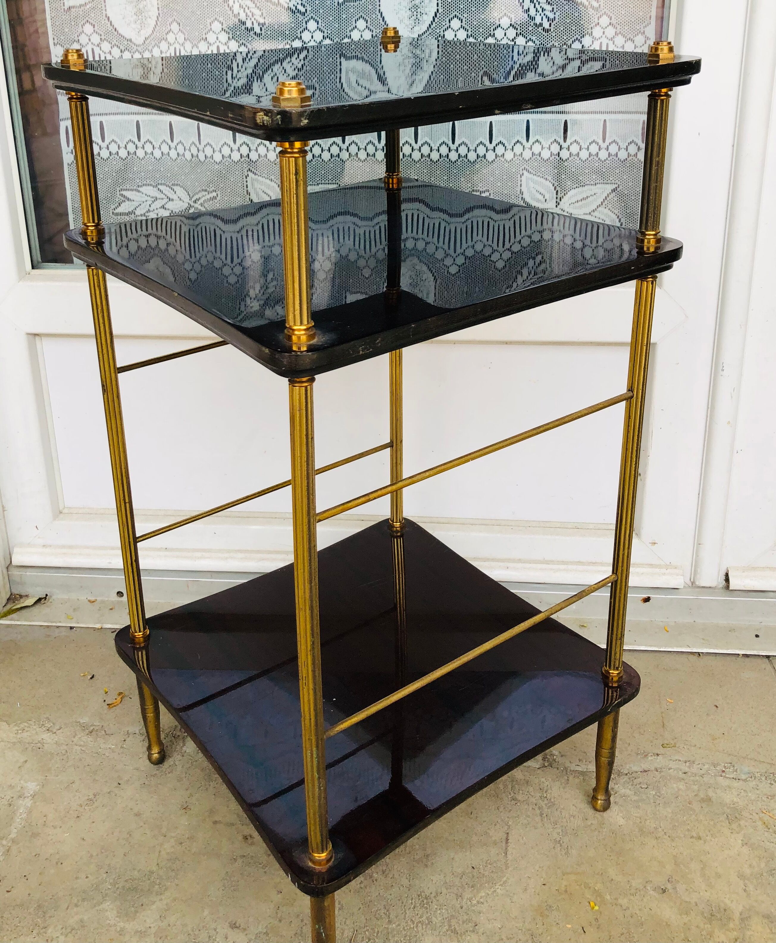 Formica shelf on legs