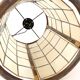 Suspension en nacre, laiton et rotin