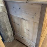 Black and wood farmhouse sideboard