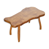 Table basse brutaliste forme libre en orme massif 1970