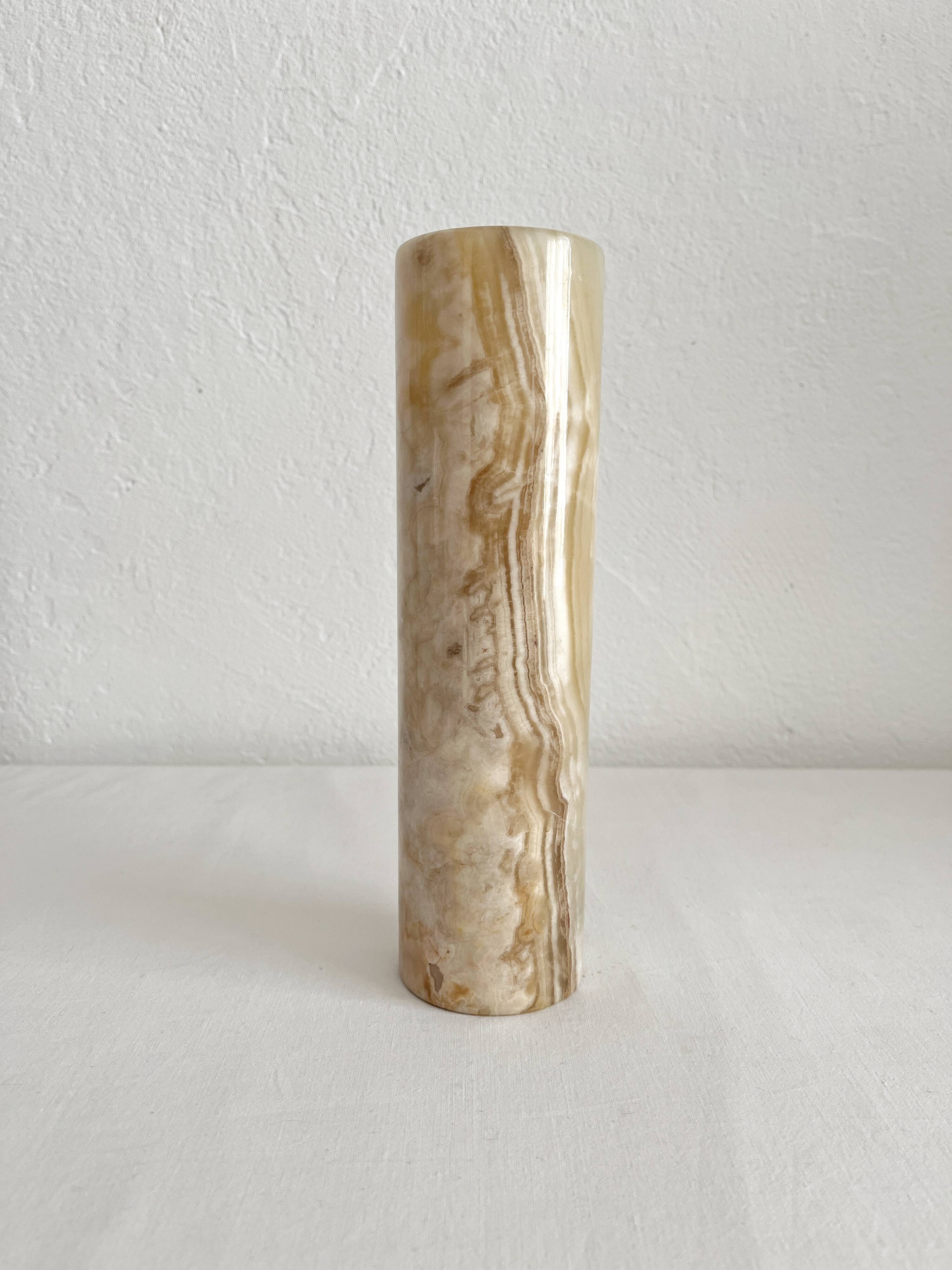 Straight vase in vintage alabaster or onyx