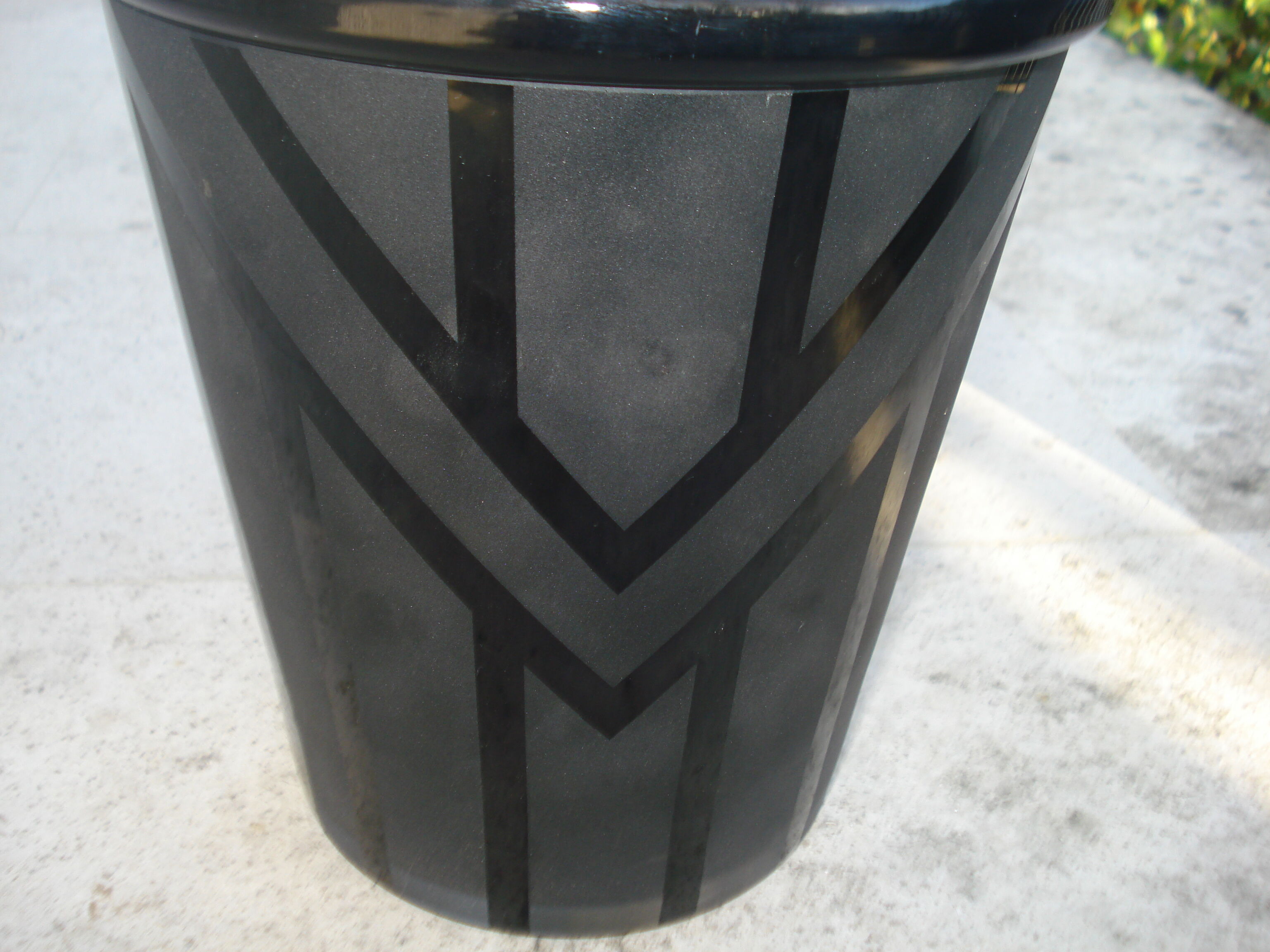 Covered cubist glass pot La Coupole Brasserie Paris 1930 signed Riecke