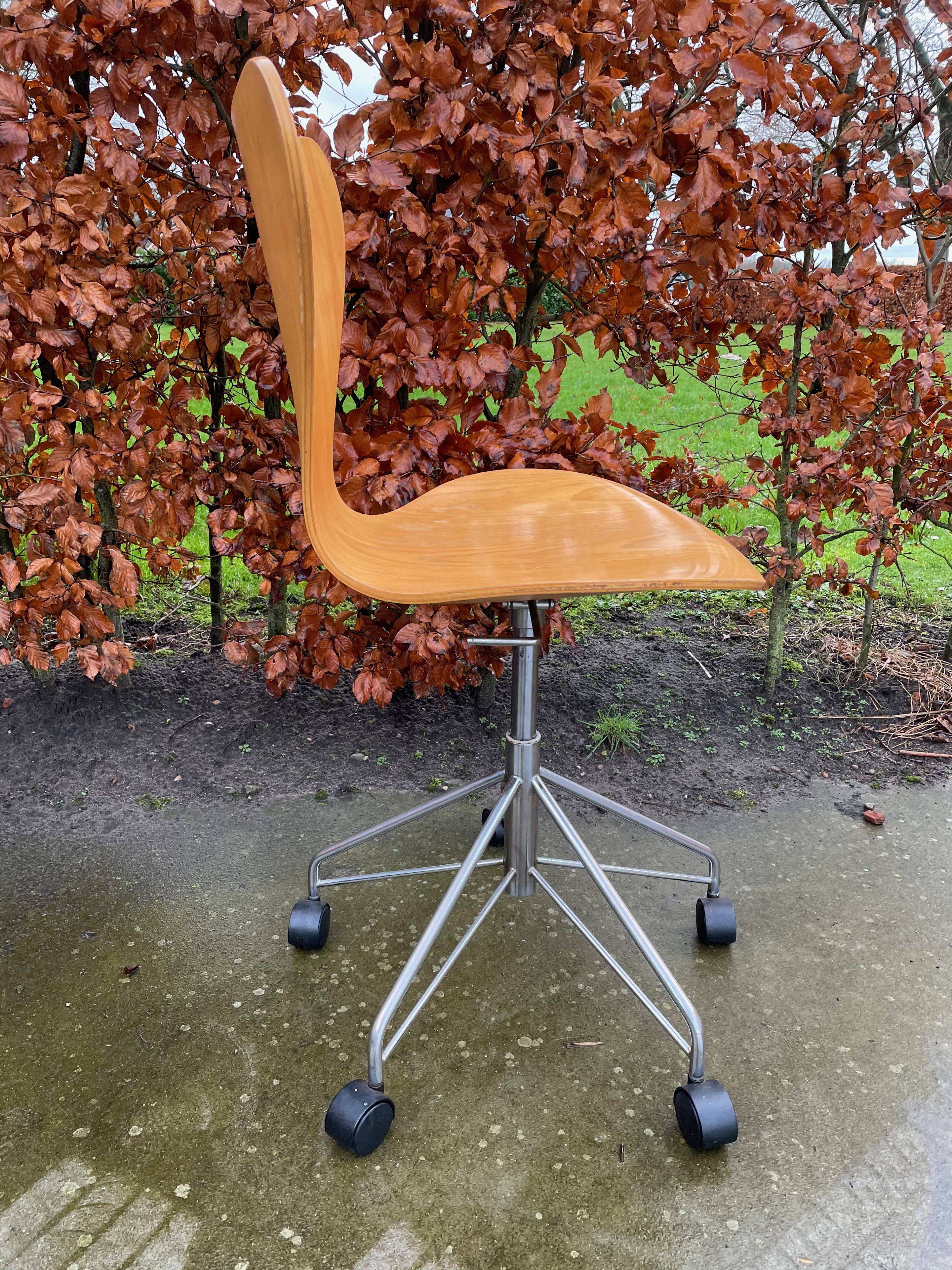 Chaise butterfly d'Arne Jacobsen pour Fritz Hansen