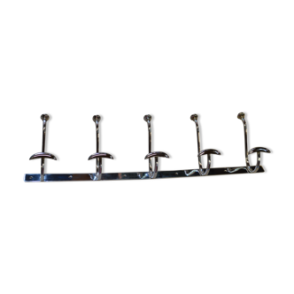 Chrome iron coat holder