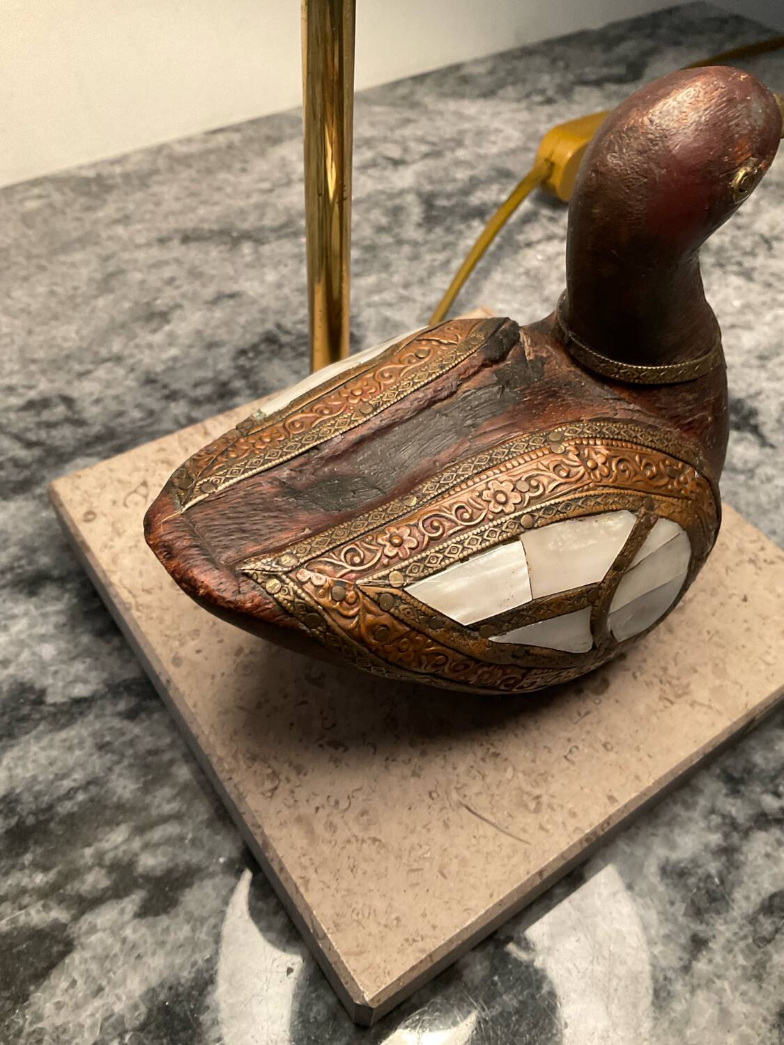 Artifex lamp with cloisonné wooden birds and travertine from the 1960s-70s.