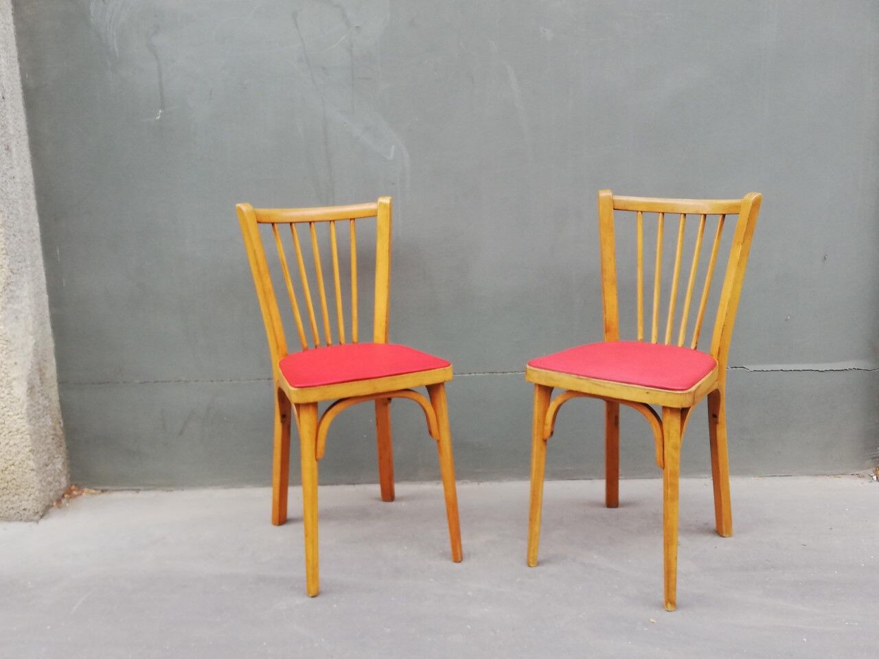 Pairs of Baumann chairs