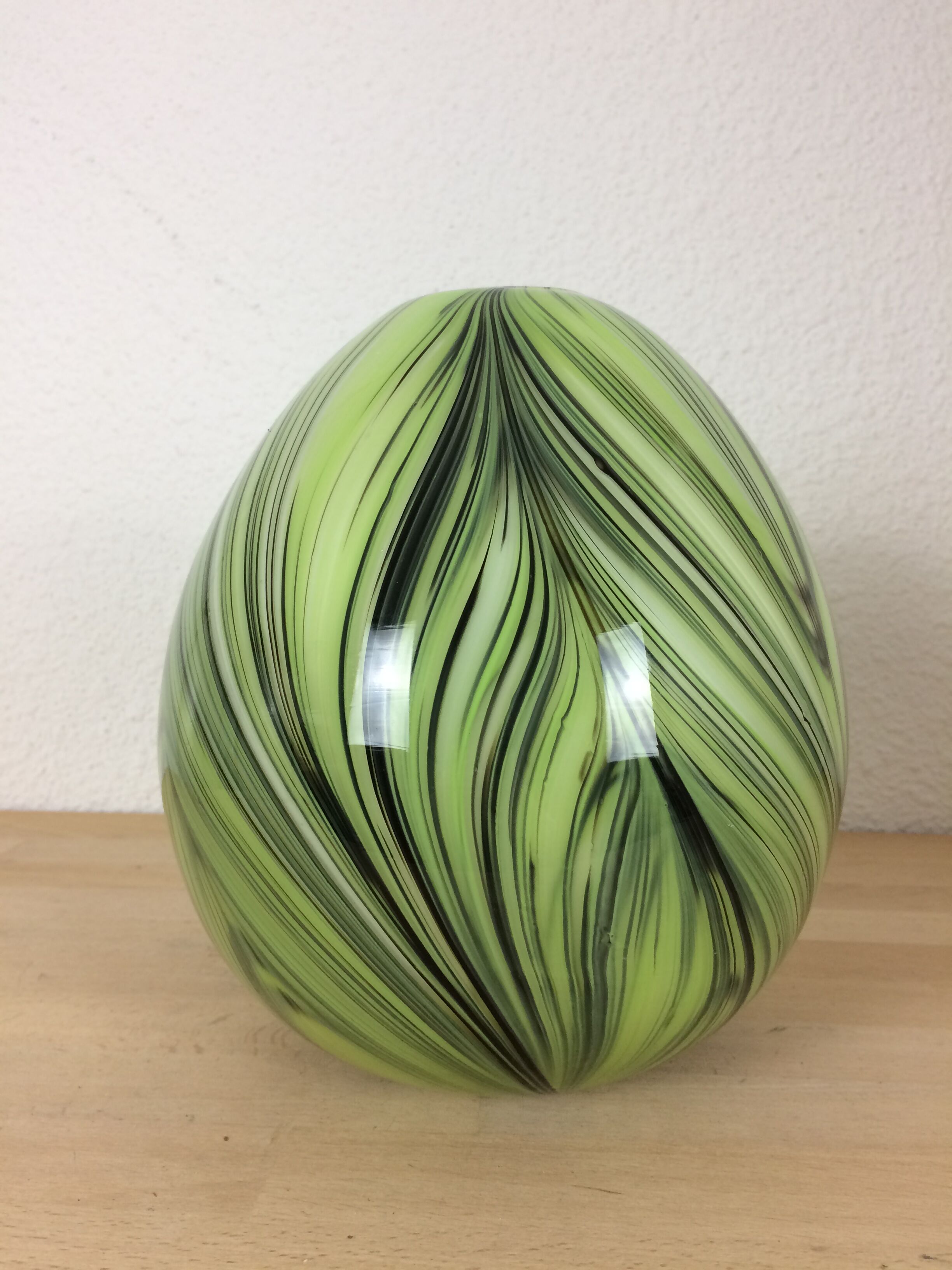 Green jungle chic ovoid glass vase