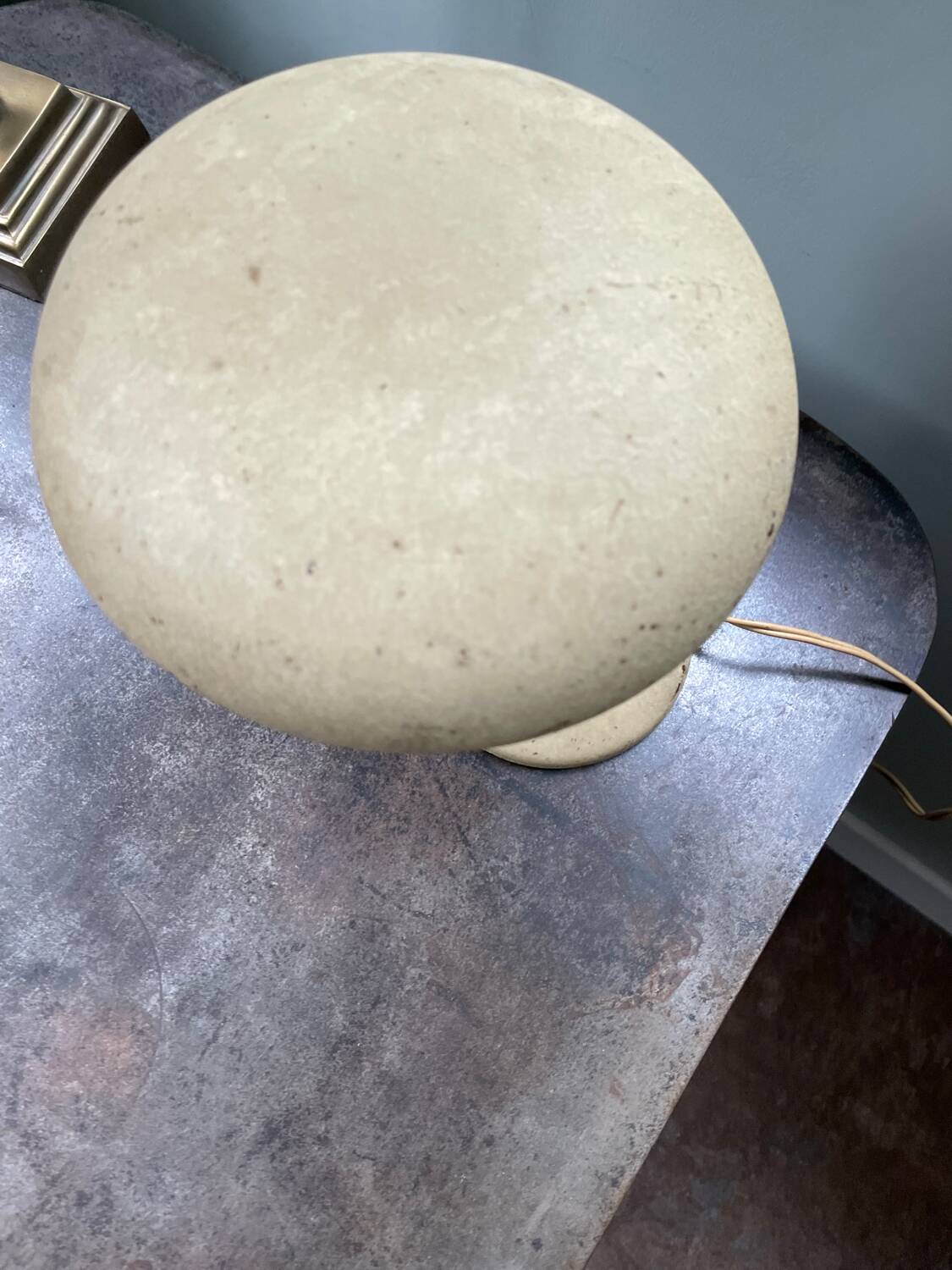 Beige metal saucer lamp, 1950s