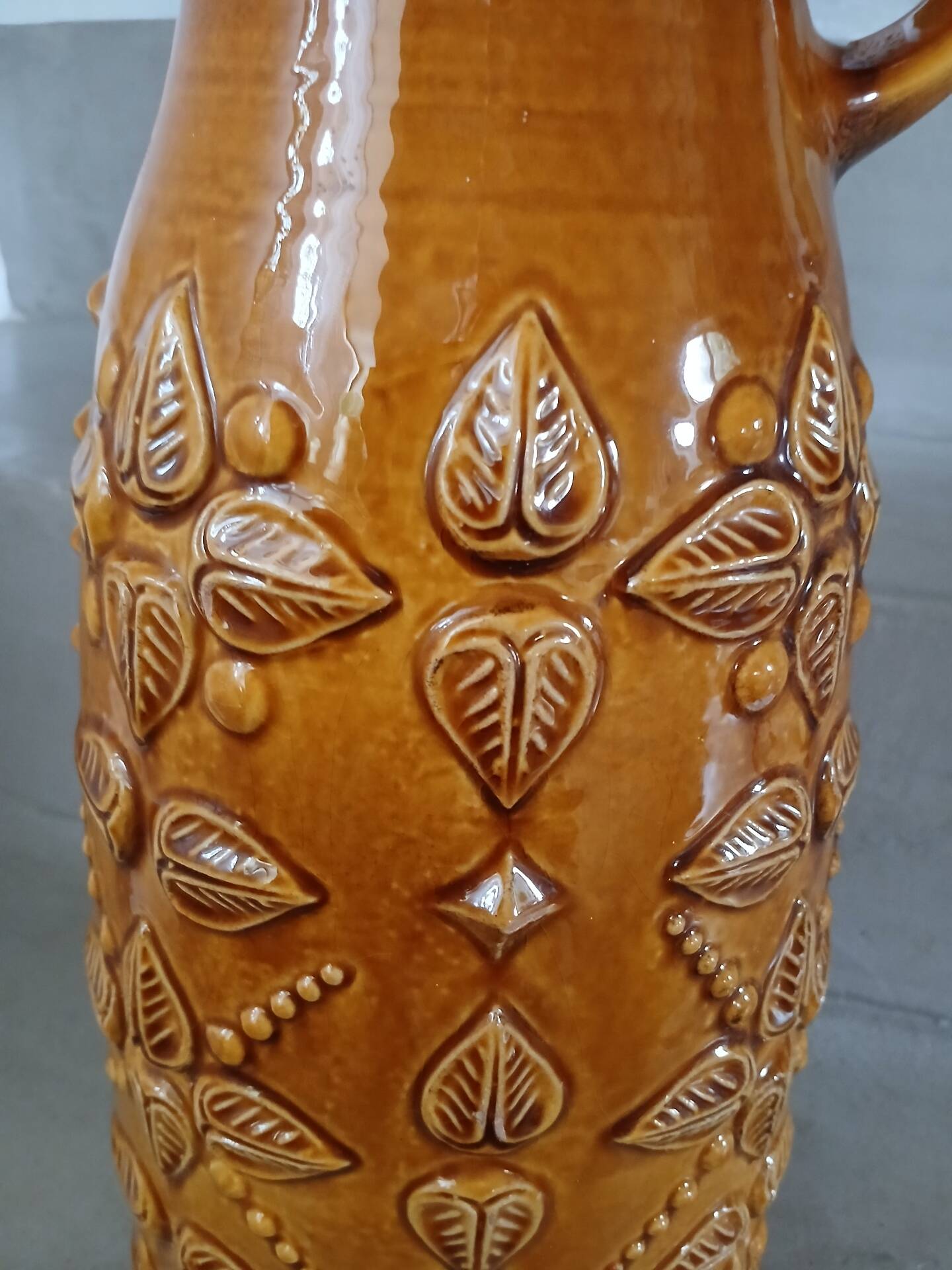 Large vase / vintage pottery
