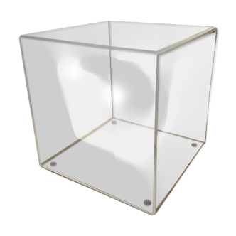 Table d'appoint cube en plexiglass transparent