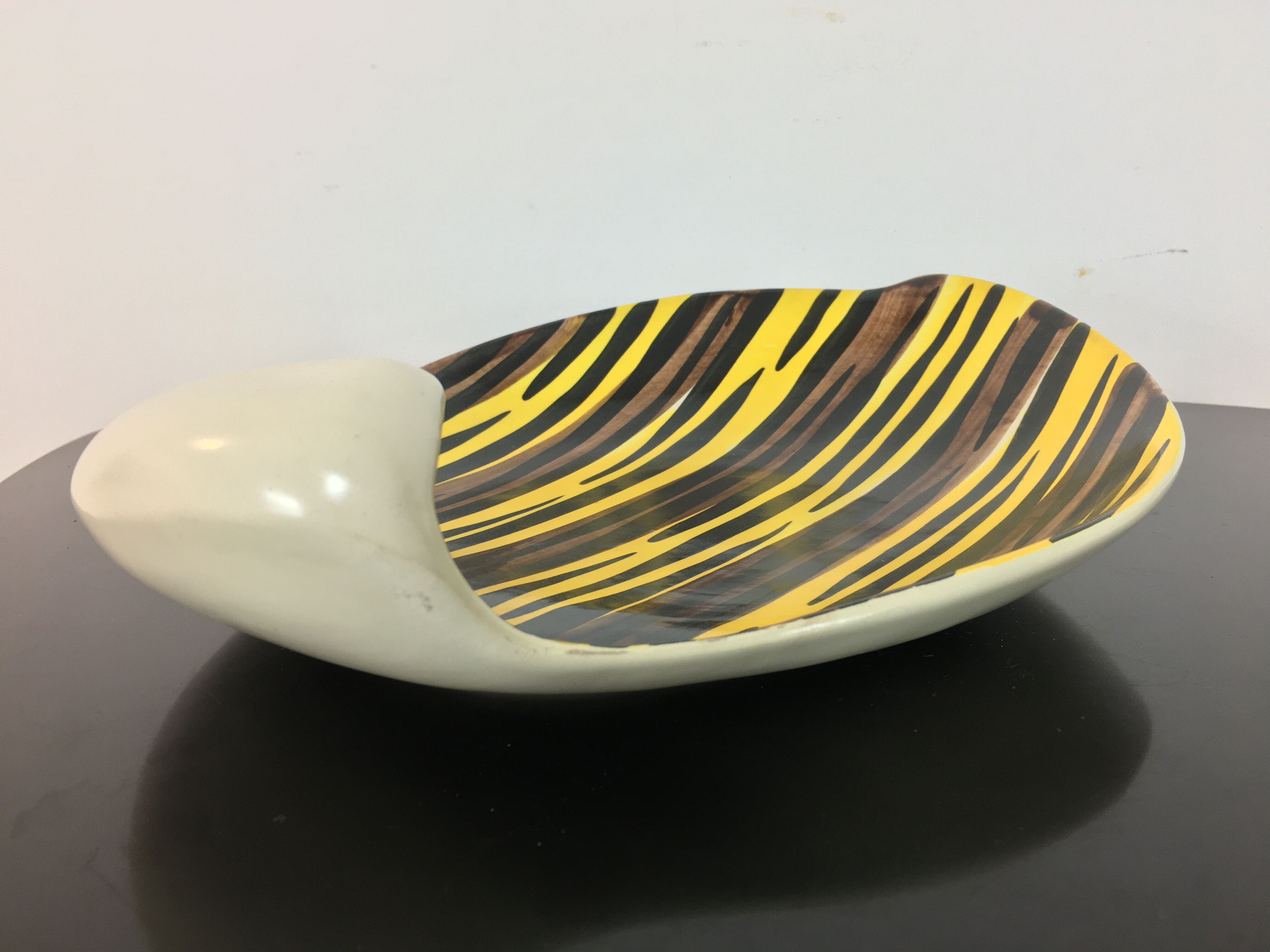 St. Clement's Ceramic Cup, Savannah Motifs