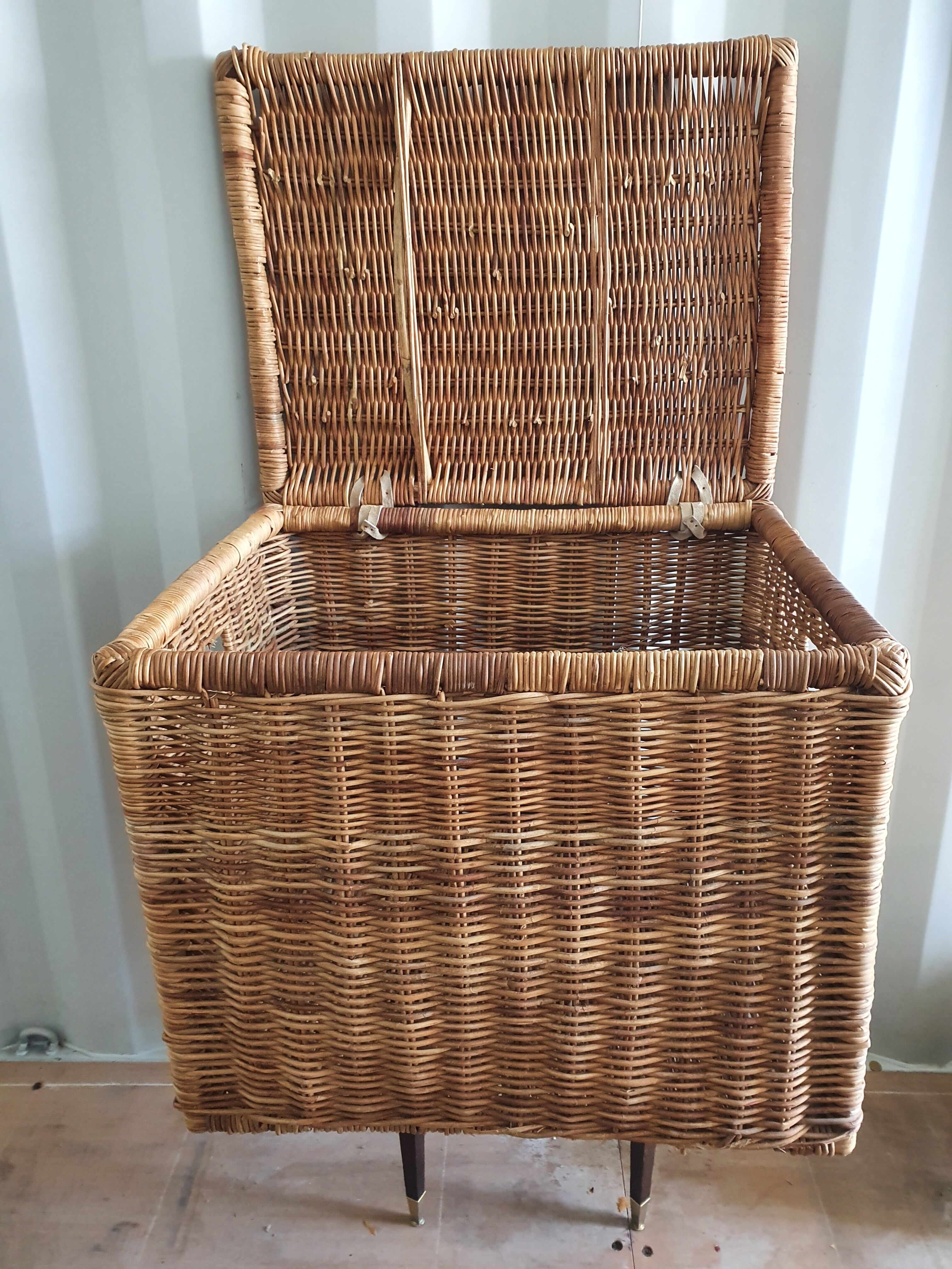 Wicker basket