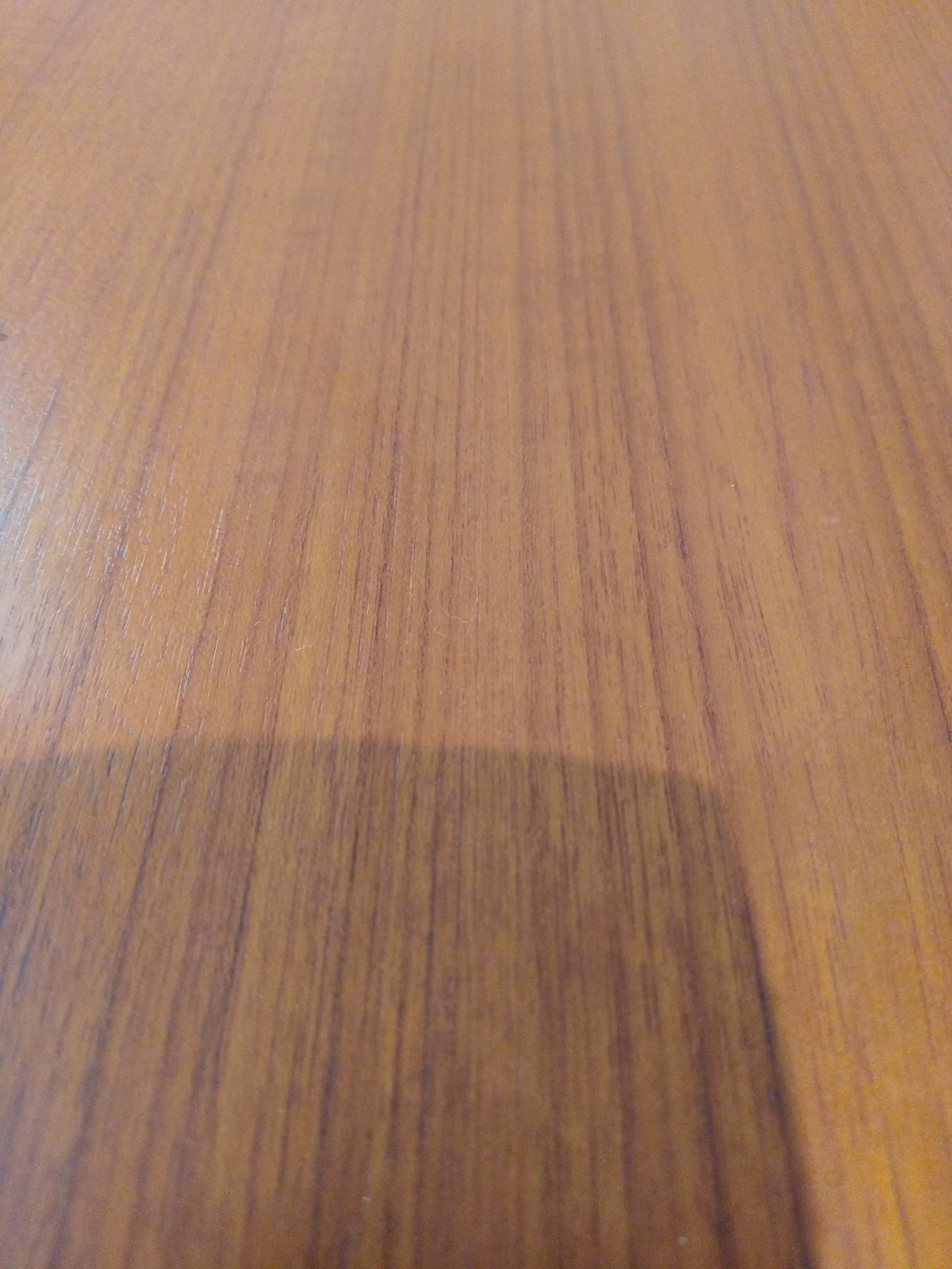 Butterfly extension teak round table