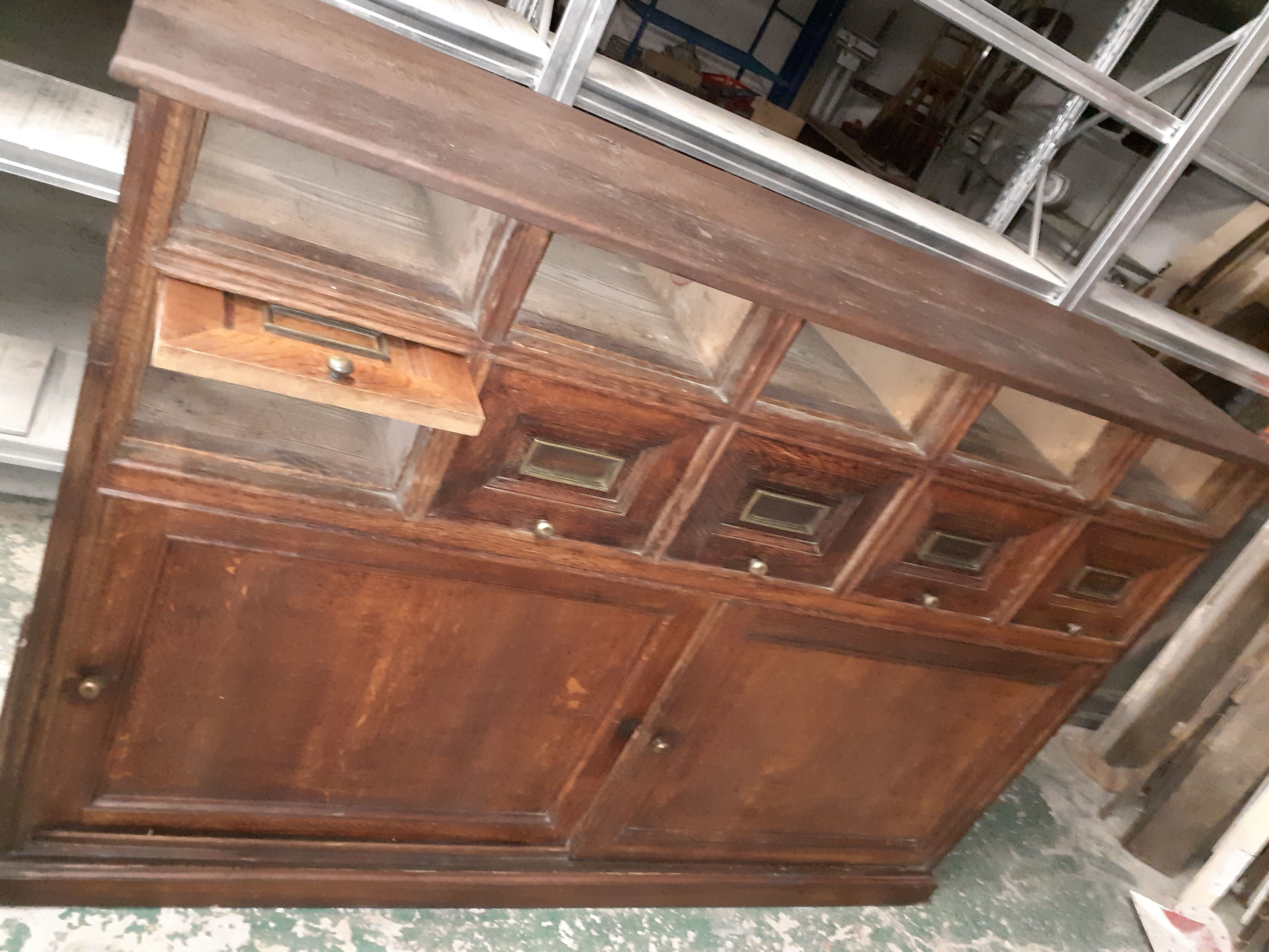 Entry furniture from a notary's minutiae