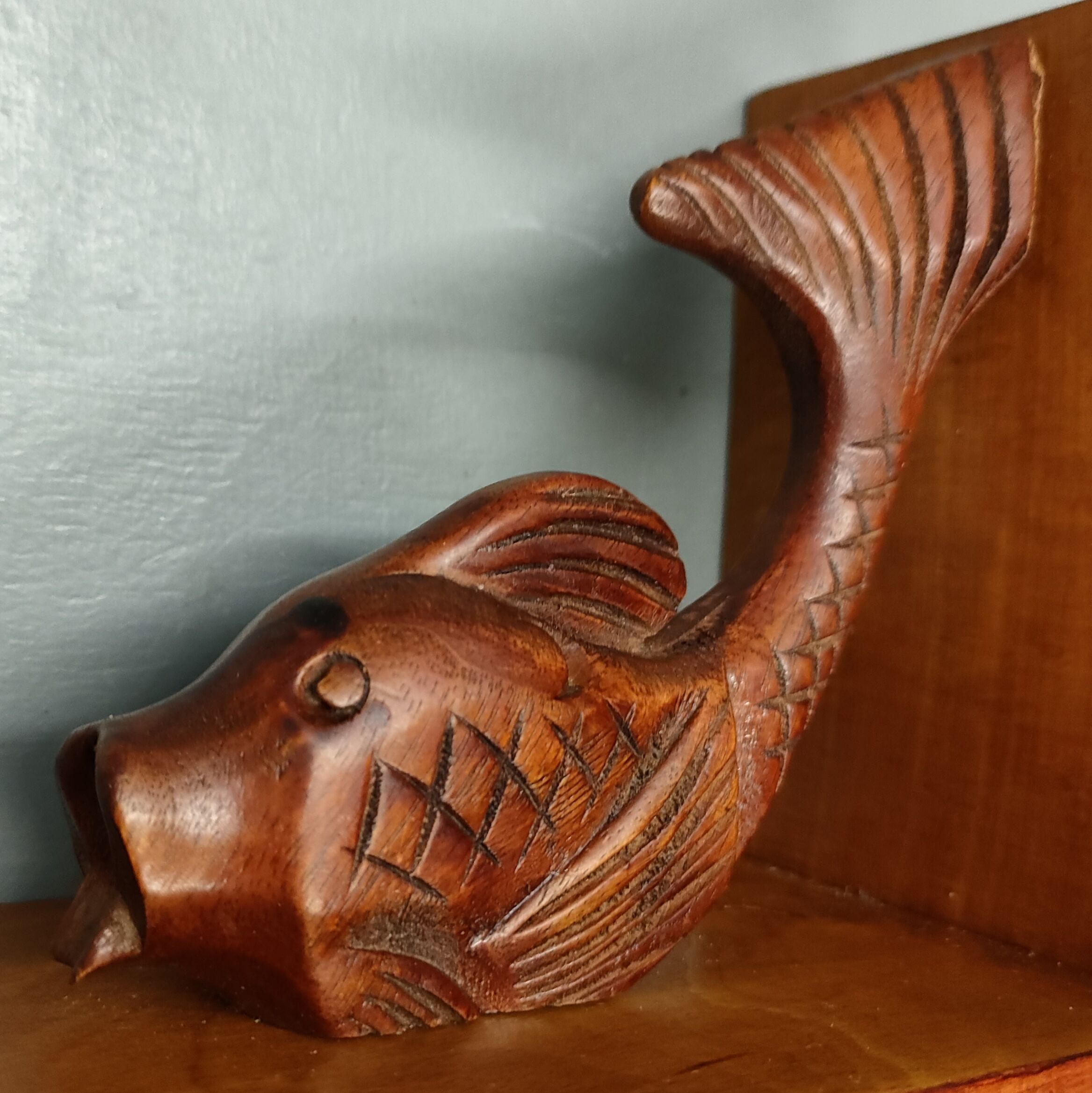 Pair of hand-carved art-deco fish bookends - 30s
