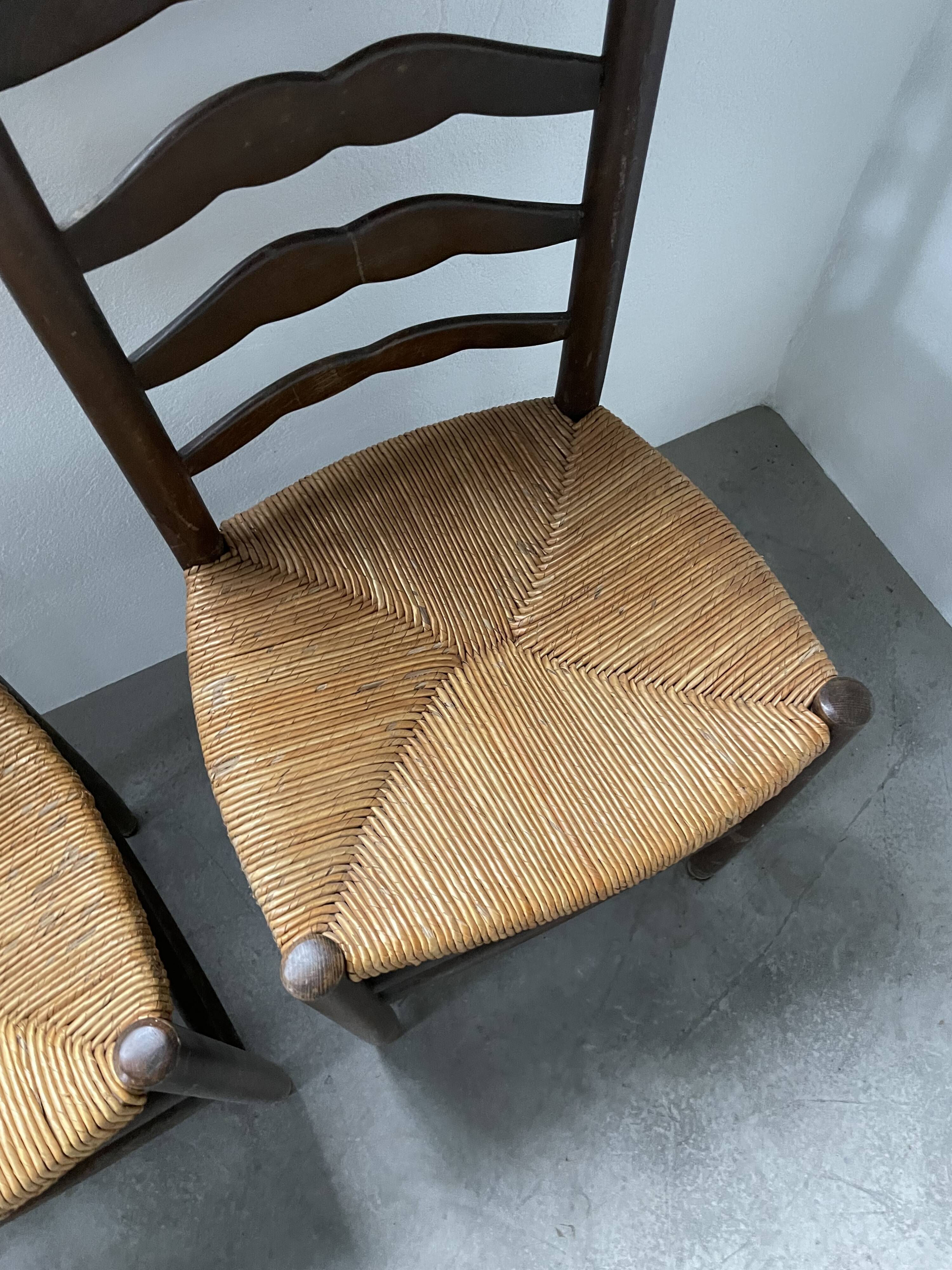 Trio rustic chairs in oak straw