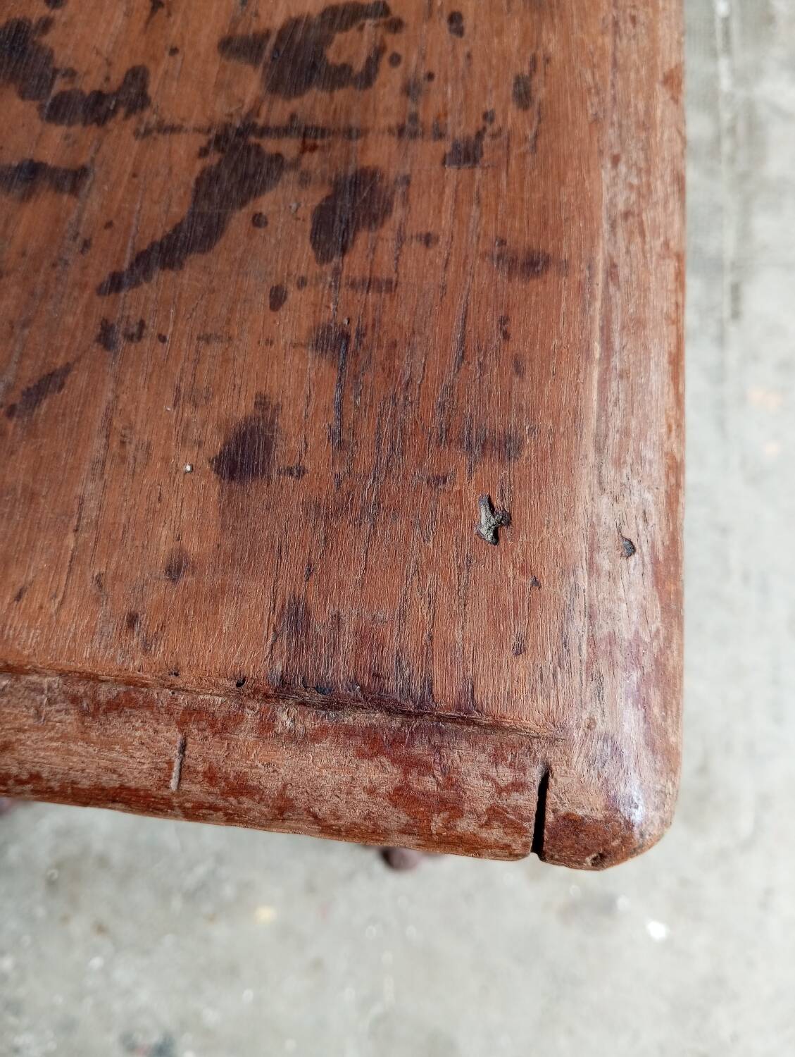 Antique bistro table with lion paws