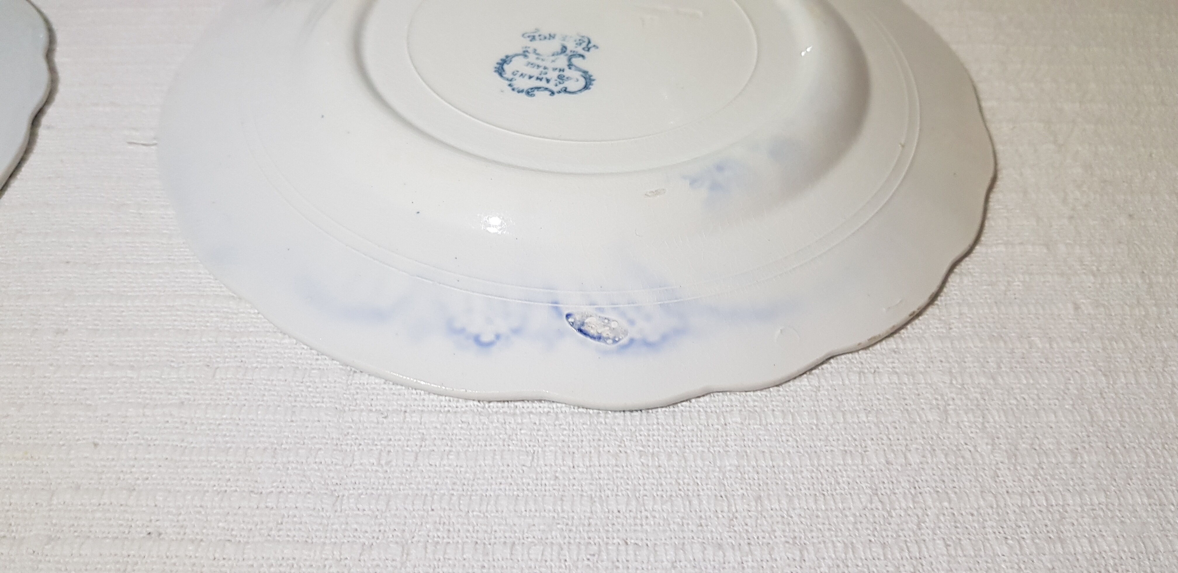 Set of 4 dessert plates in earthenware of St Amand model Regency, iron earth