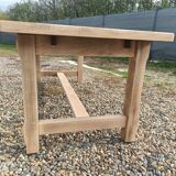 Farm table