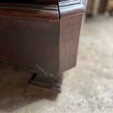 Armoire bonnetiere ancienne en bois massif