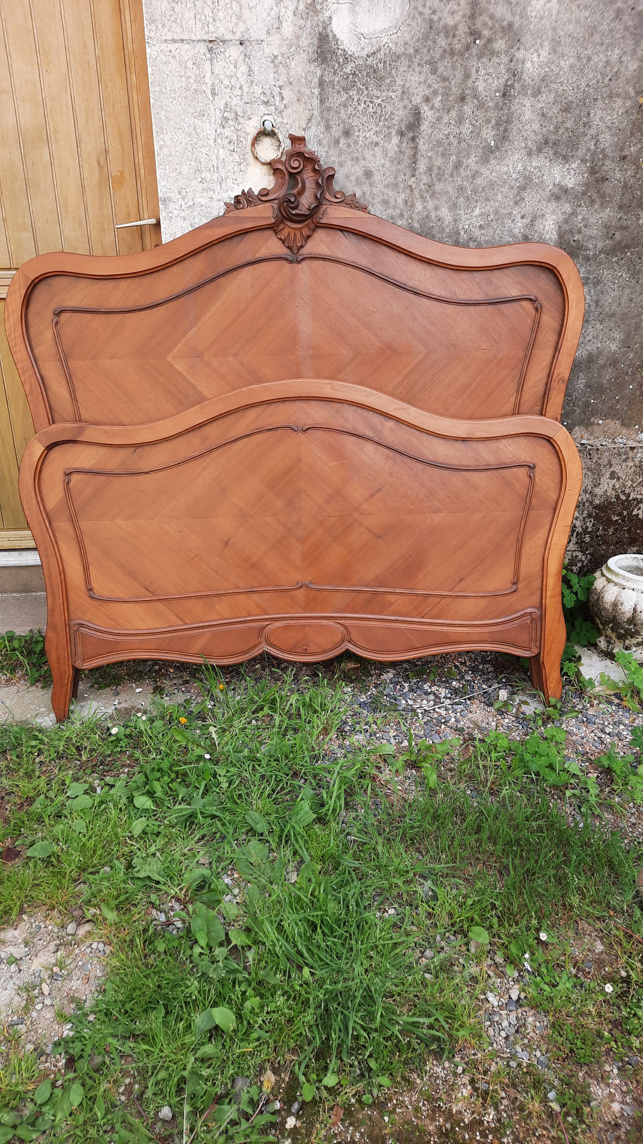 Bedwood Louis XV rocaille