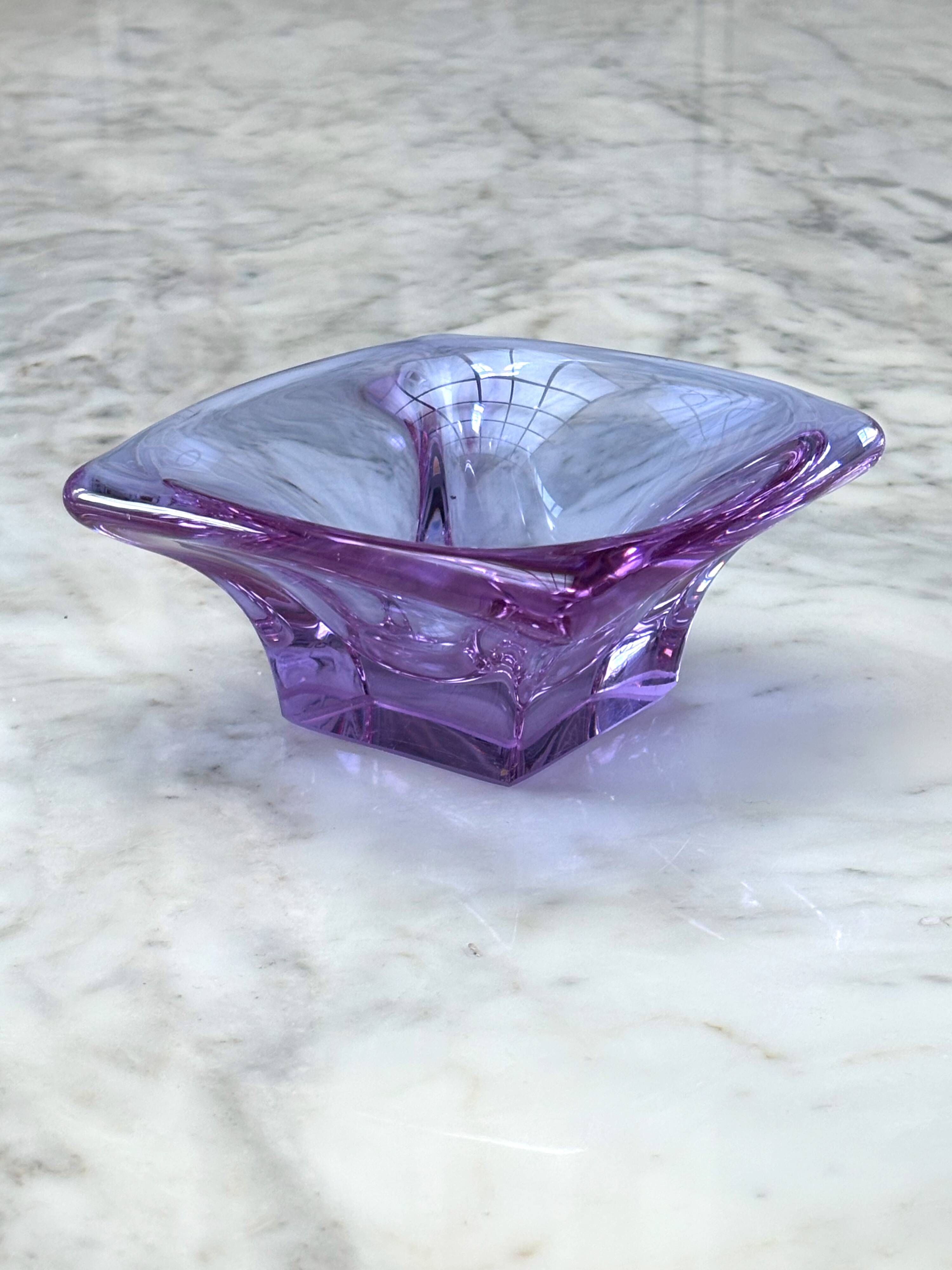 Corolla pocket emptier in purple crystal