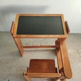 Foldable pine children's desk