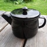 Black enamelled teapot