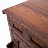 Coffre baroque en bois de 1781.